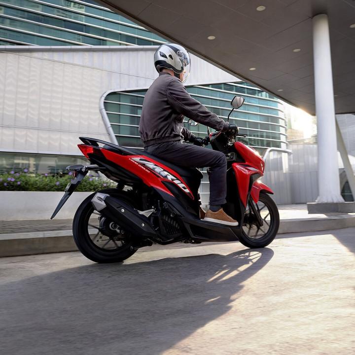 Tips Touring Pakai Motor Matic dari Astra Motor Natar